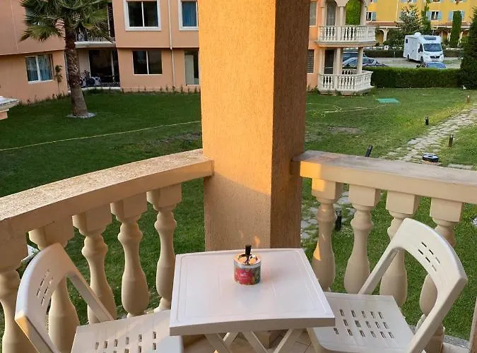 Апартамент Hacienda Complex- Nicoleta